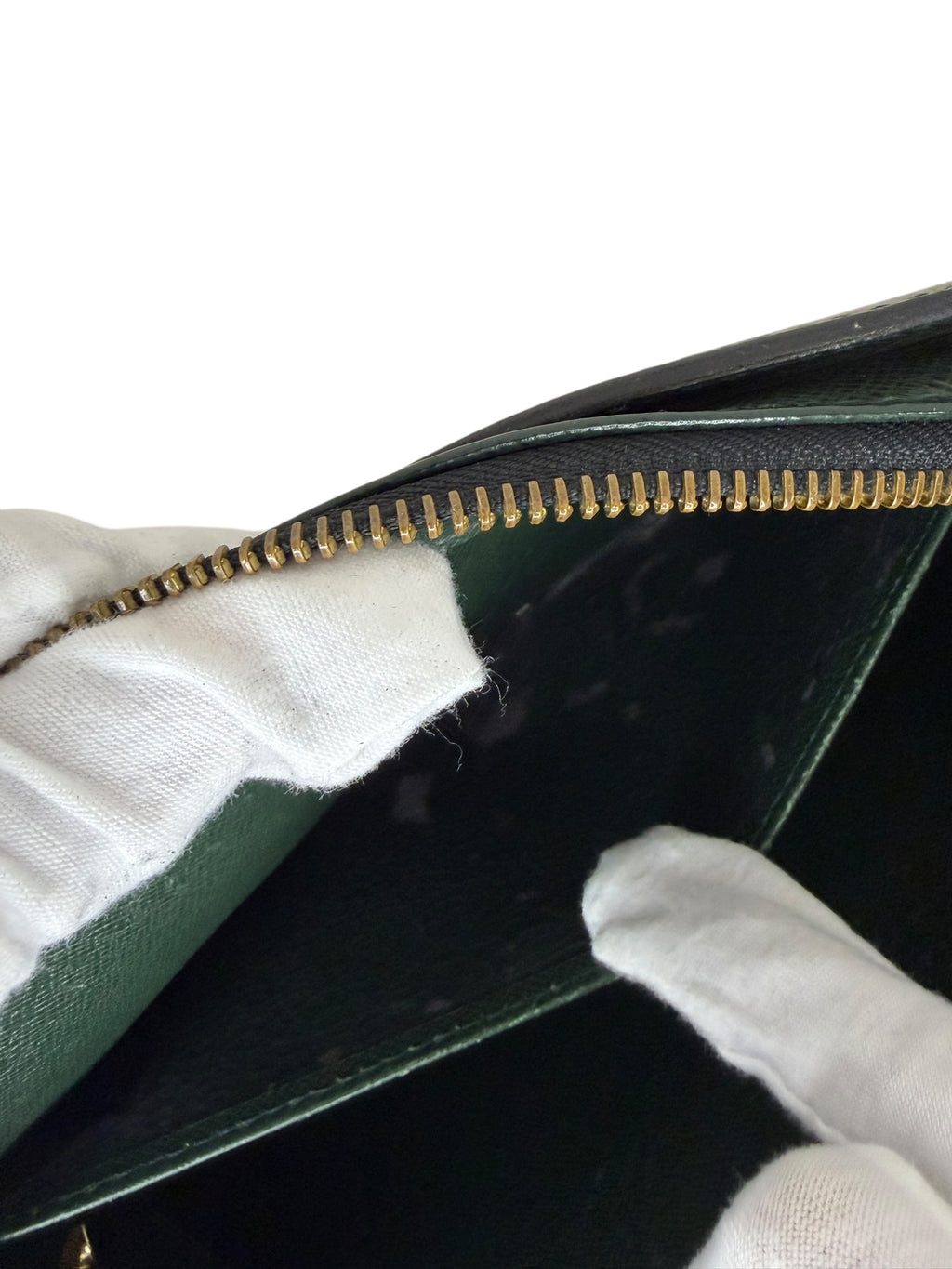 Louis Vuitton Taiga Baikal Clutch