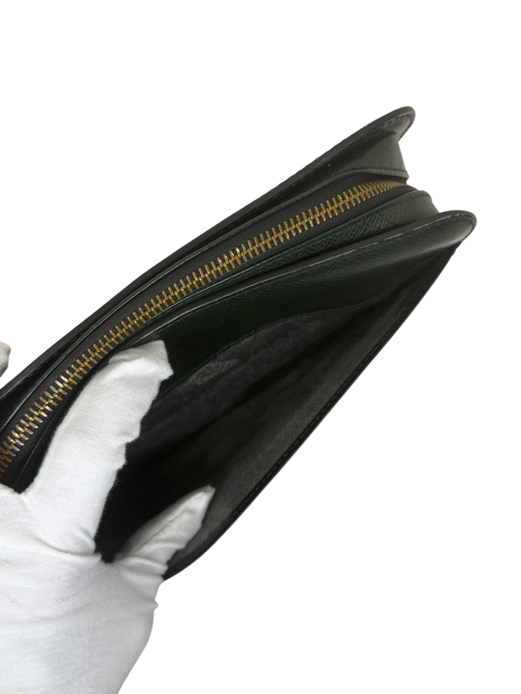 Louis Vuitton Taiga Baikal Clutch